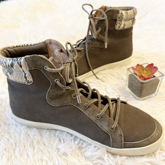 Joie Devon Snake print lace up high top sneakers platform shoes women size 38 8 - Picture 6 of 8